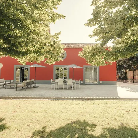 Big Red Barn - Spectacular Near Obidos